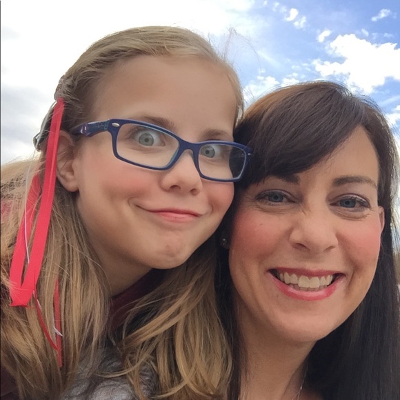 Meet your Posher, Momma - Picture 2 of 3